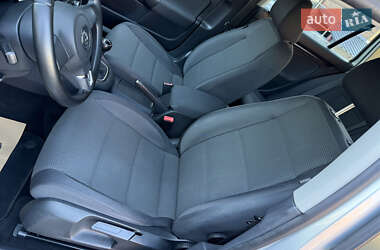 Універсал Volkswagen Golf 2010 в 