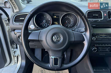 Універсал Volkswagen Golf 2010 в 