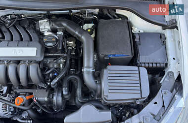 Універсал Volkswagen Golf 2010 в 