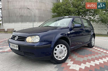 Хэтчбек Volkswagen Golf 2001 в Теофиполе