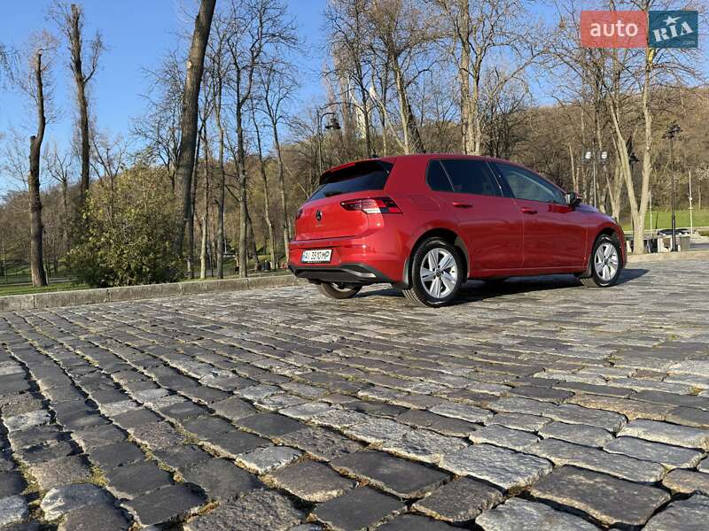 Хэтчбек Volkswagen Golf 2021 в Киеве