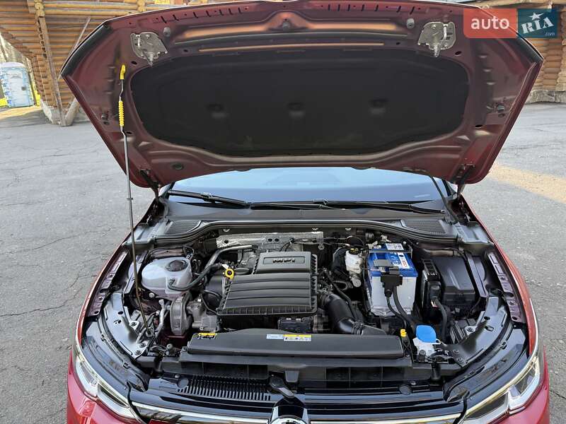 Хэтчбек Volkswagen Golf 2021 в Киеве