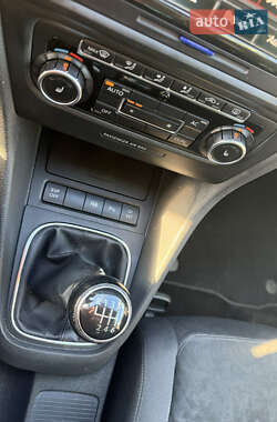 Хэтчбек Volkswagen Golf 2009 в 
