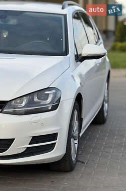 Універсал Volkswagen Golf 2014 в 