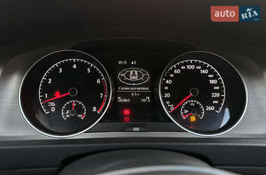 Універсал Volkswagen Golf 2014 в 