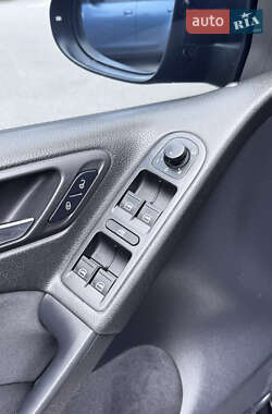 Хетчбек Volkswagen Golf 2010 в 