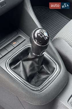 Хетчбек Volkswagen Golf 2010 в 