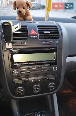 Универсал Volkswagen Golf 2009 в 