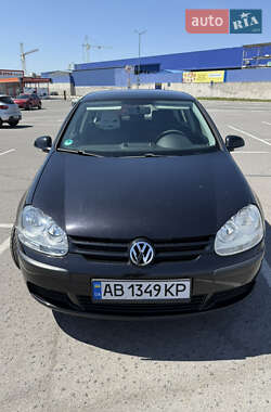 Хетчбек Volkswagen Golf 2007 в 