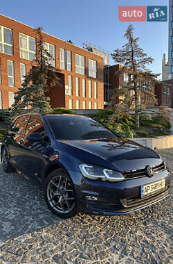 Хэтчбек Volkswagen Golf 2014 в Днепре
