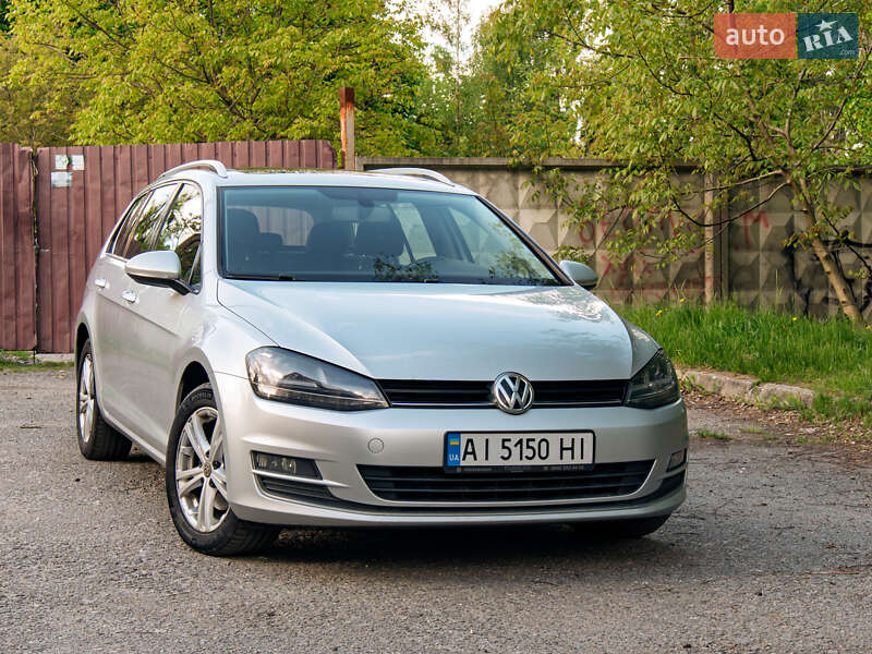 Універсал Volkswagen Golf 2015 в Києві