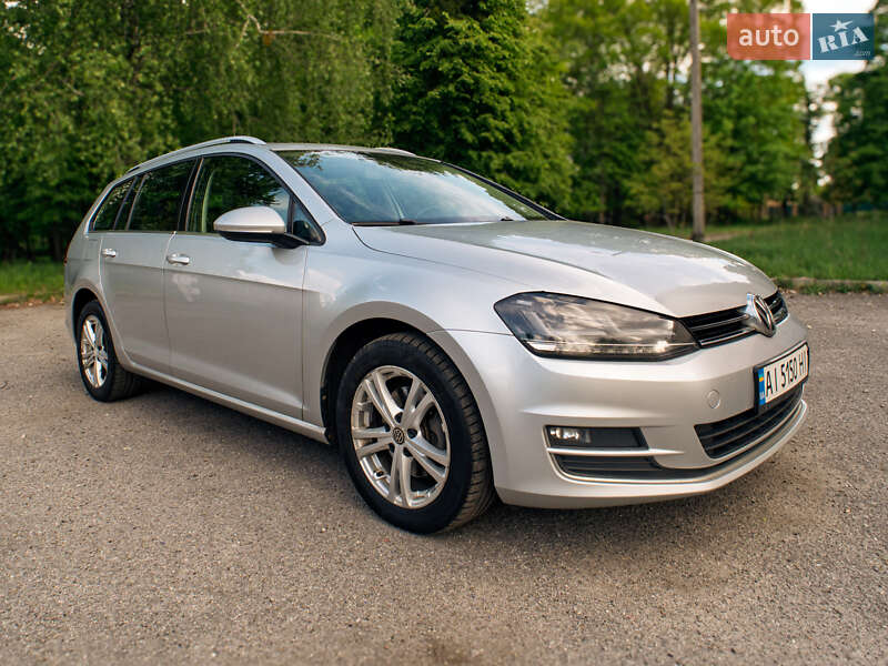 Універсал Volkswagen Golf 2015 в Києві