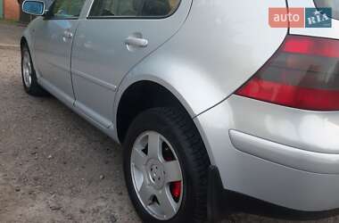 Хэтчбек Volkswagen Golf 1998 в 