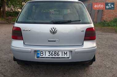 Хэтчбек Volkswagen Golf 1998 в 