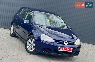 Хэтчбек Volkswagen Golf 2006 в 