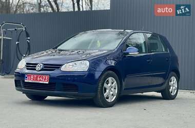 Хэтчбек Volkswagen Golf 2006 в 