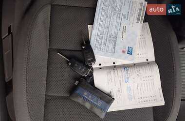 Хэтчбек Volkswagen Golf 2006 в 