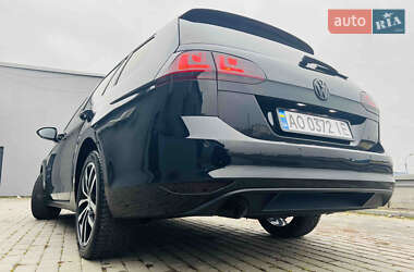 Универсал Volkswagen Golf 2015 в 