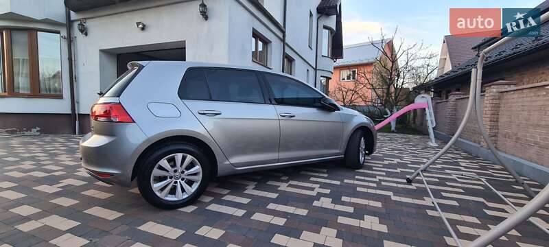 Хэтчбек Volkswagen Golf 2013 в Коломые