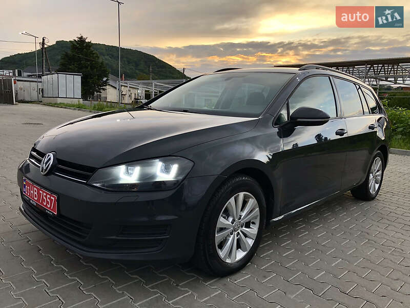 Універсал Volkswagen Golf 2014 в 