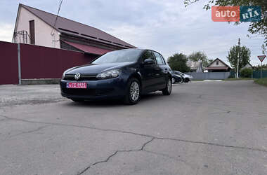 Хетчбек Volkswagen Golf 2010 в 