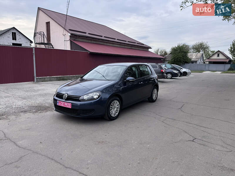 Хэтчбек Volkswagen Golf 2010 в Звенигородке