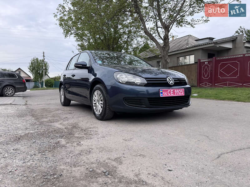 Хэтчбек Volkswagen Golf 2010 в Звенигородке