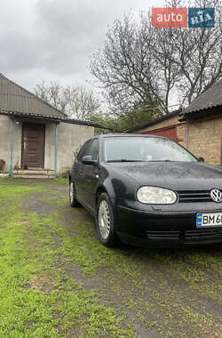 Хетчбек Volkswagen Golf 2002 в Ромнах