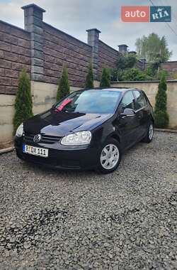 Хетчбек Volkswagen Golf 2008 в Луцьку