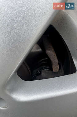Хетчбек Volkswagen Golf 2004 в 
