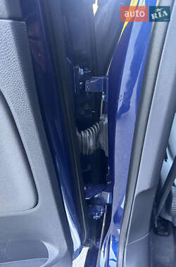Хетчбек Volkswagen Golf 2004 в 