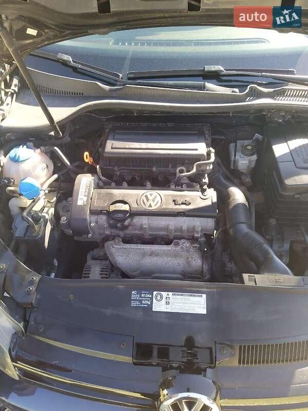Хетчбек Volkswagen Golf 2009 в Надвірній