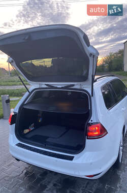 Универсал Volkswagen Golf 2015 в 