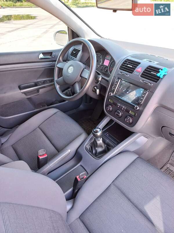 Хетчбек Volkswagen Golf 2005 в Білій Церкві