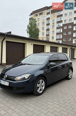 Хетчбек Volkswagen Golf 2010 в 