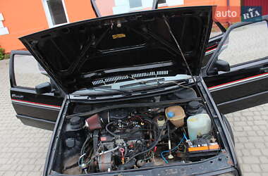 Хэтчбек Volkswagen Golf 1988 в 