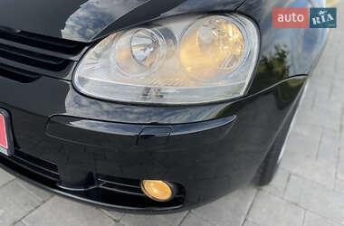 Хэтчбек Volkswagen Golf 2008 в 