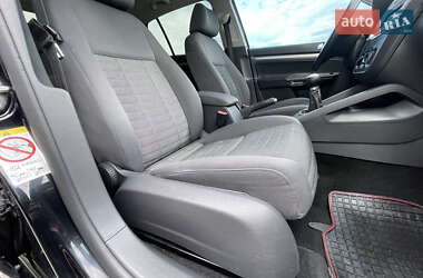 Хэтчбек Volkswagen Golf 2008 в 