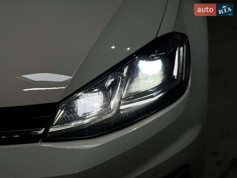 Хетчбек Volkswagen Golf 2019 в Самборі
