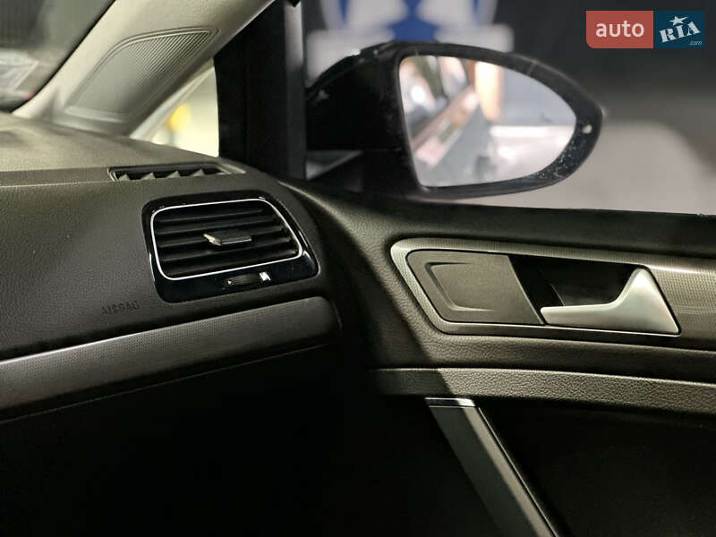 Хетчбек Volkswagen Golf 2019 в Самборі