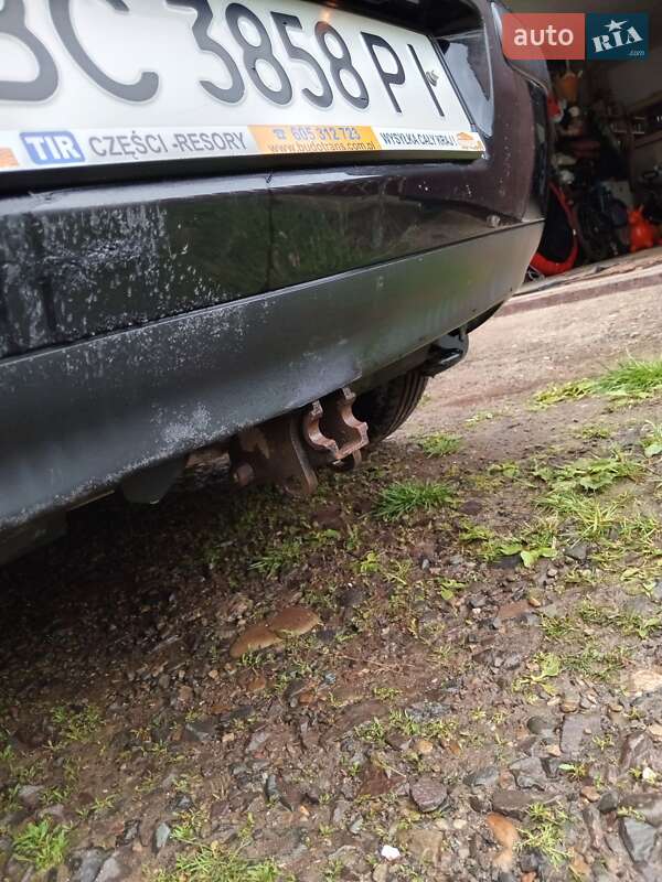 Хэтчбек Volkswagen Golf 2001 в Ходорове