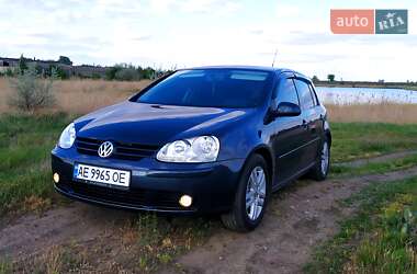 Хэтчбек Volkswagen Golf 2006 в Кривом Роге