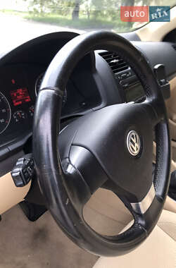 Універсал Volkswagen Golf 2008 в 