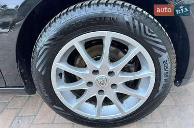 Хэтчбек Volkswagen Golf 2009 в 
