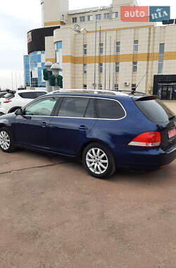 Універсал Volkswagen Golf 2009 в 