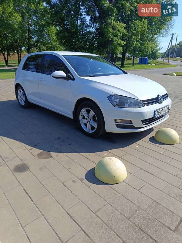 Хэтчбек Volkswagen Golf 2013 в Краматорске