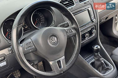 Хэтчбек Volkswagen Golf 2013 в 