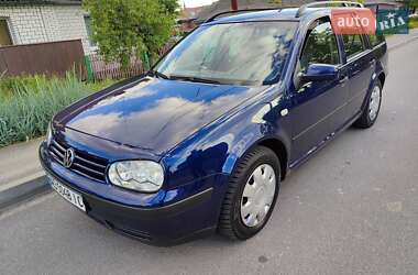 Універсал Volkswagen Golf 2003 в Вінниці