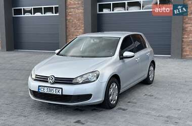Хэтчбек Volkswagen Golf 2010 в 