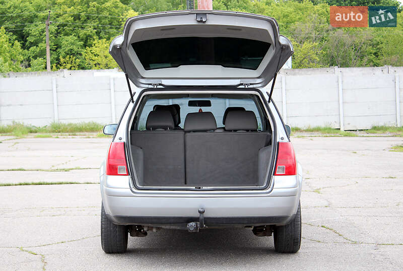 Универсал Volkswagen Golf 2006 в Виннице